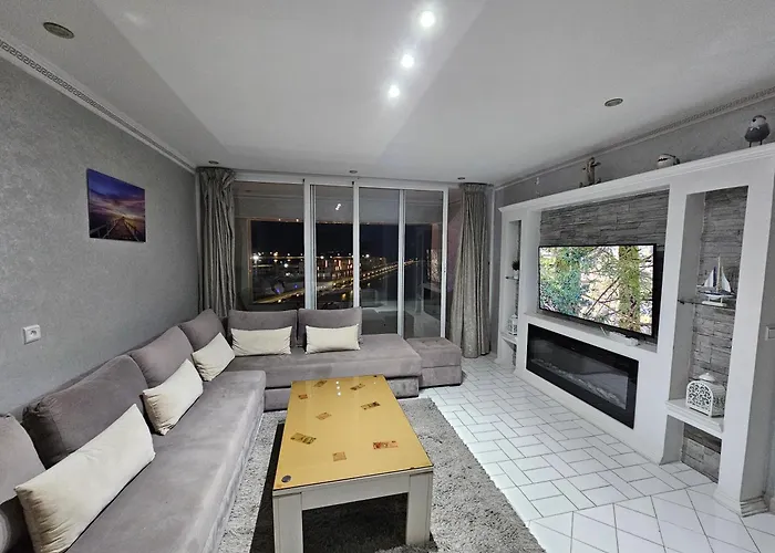 Ocean View Apartment With Airco